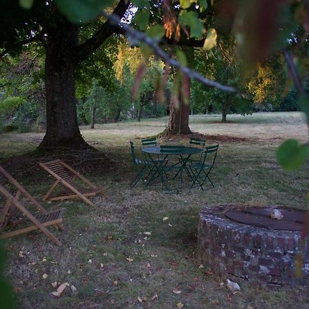 La Petite Maison Dans La Prairie Mézilles Εξωτερικό φωτογραφία